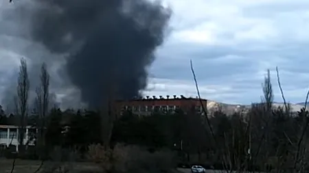 Explozie la o fabrică din Oneşti. Doi muncitori au suferit arsuri VIDEO