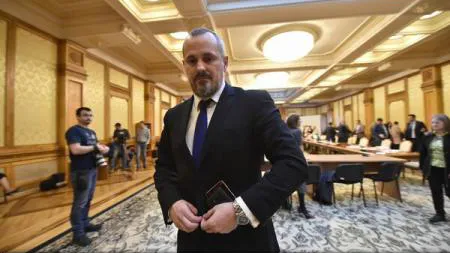 Numirea lui George Orbean la şefia TVR, RESPINSĂ de Parlament. Plenul, convocat din nou miercuri UPDATE