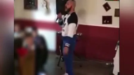 REVOLTĂTOR. Un manelist cântă despre viaţa de infractor pentru copii de grădiniţă VIDEO