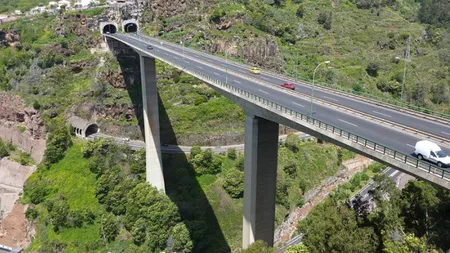 Un român a scăpat nevătămat din accident, dar a murit în prăpastia de lângă autostradă