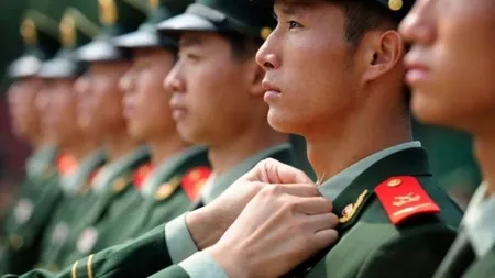 Soldaţilor chinezi nu le mai este permis să muncească în afara serviciului militar