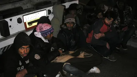 ROMÂNI şi IRAKIENI cercetaţi pentru TRAFIC de MIGRANŢI. Poliţiştii şi procurorii DIICOT au destructurat gruparea