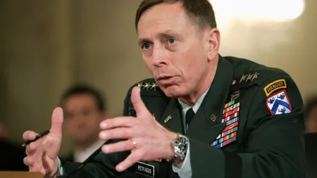 David Petraeus spune că ieşirea Marii Britanii din UE ar slăbi securitatea blocului comunitar