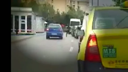 Accident grav în Iaşi. O tânără a fost lovită de o maşină care circula pe contrasens