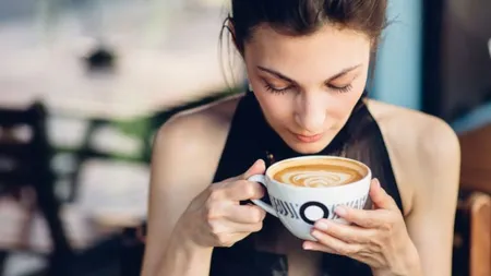 Alimente minune care te ajută să arzi caloriile. Pune-le în cafea şi vei slăbi văzând cu ochii