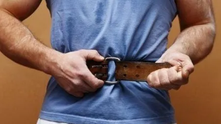 Ce păţeşti dacă îţi strângi prea tare cureaua. Efectele sunt crunte