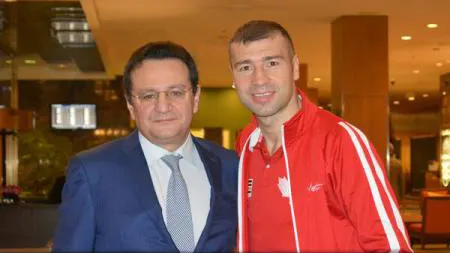 LUCIAN BUTE s-a întâlnit cu ambasadorul României în SUA. Boxerul luptă duminică, la Washington
