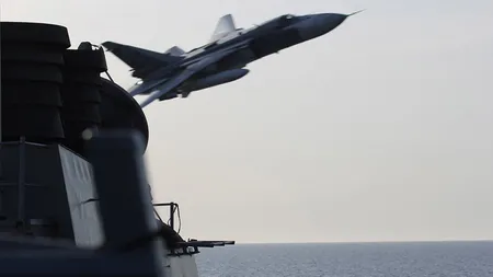 Bombardierele ruseşti au SIMULAT un ATAC trecând pe lângă distrugătorul american din Marea Baltică