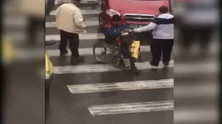 Cum înşală un cerşetor din Haţeg trecătorii VIDEO
