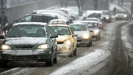 Ninge abundent în Harghita: Traficul rutier, îngreunat pe mai multe drumuri naţionale din judeţ