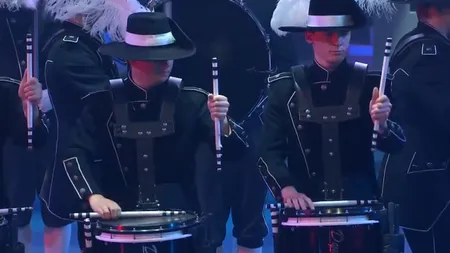 Cea mai tare trupa de tobosari din intreaga lume! Sunt FOARTE tari!