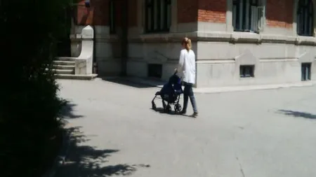 Primele imagini cu şefa PNL Alina Gorghiu şi fiul său VIDEO