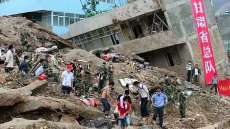 Peste 30 de persoane din China sunt date dispărute în urma unei alunecări de teren