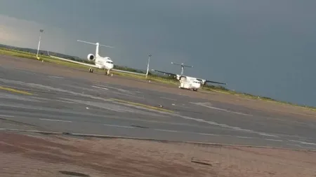 O aeronavă Tarom a aterizat de urgenţă pe Aeroportul din Timişoara. EXPLICAŢIA companiei