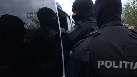 Percheziţii DIICOT la Vama Moraviţa. Suspecţii în dosar, aşteptaţi la audieri UPDATE
