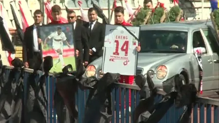 Patrick Ekeng, omagiat pentru ultima oară pe stadionul Dinamo. VIDEO
