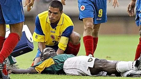 Patrick Ekeng, al 126-lea fotbalist mort pe teren. În 2016 a mai fost un singur caz VIDEO