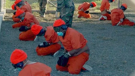 Închisorile secrete ale CIA: Un prizonier de la Guantanamo cere statut de victimă
