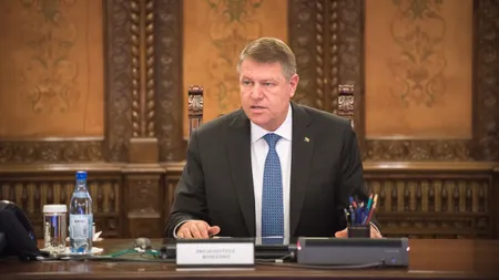 Militarii care au murit în Afganistan, decoraţi post-mortem de Klaus Iohannis