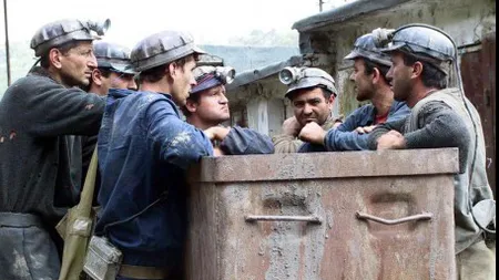 Minerii de la Paroşeni au refuzat să intre în subteran pentru că nu şi-au primit salariile