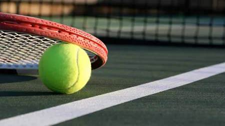 Patru tenismeni români, calificaţi în optimile turneului futures de la Galaţi