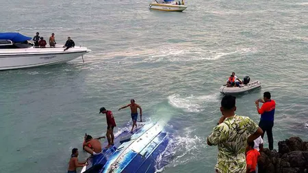 Trei turişti străini au murit după ce un vas a naufragiat în Thailanda. Patru români au fost răniţi