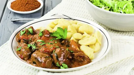 Reţeta zilei: Tocăniţă din carne de vită
