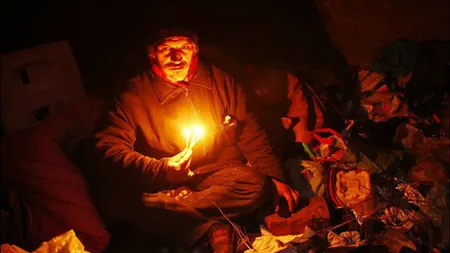 Cel mai îngrozitor loc de pe planetă! Nu o să îţi vină să crezi unde a locuit acest om timp de 15 ani!