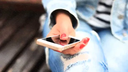 Întâlniri pe Internet? Ce să nu scrii niciodată în profilul tău online