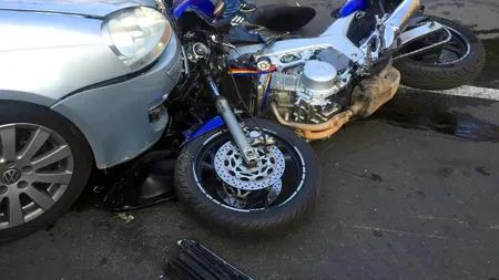 Motociclist, izbit în plin de un autoturism pe şoseaua Progresului din Capitală. Circulaţia în zonă este închisă