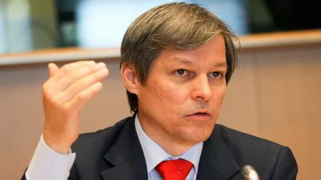 Dacian Cioloş face marţi videoconferinţă cu prefecţii pe tema inundaţiilor