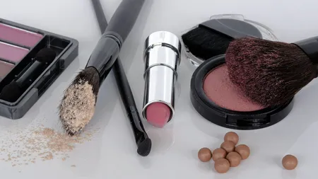 Acestea sunt cele mai toxice ingrediente din produsele cosmetice! Iată ce să eviţi!