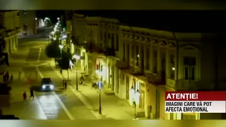 Fetiţă lovită de maşina poliţiei locale. Imagini surprinse de camerele de supraveghere VIDEO