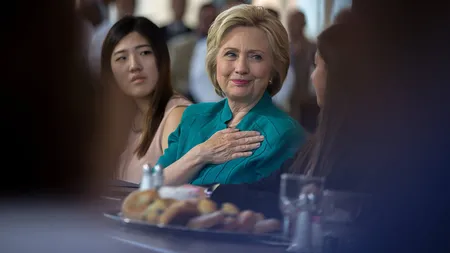 ALEGERI SUA: Hillary Clinton obţine învestitura democrată pentru a candida la PREZIDENŢIALE, potrivit presei