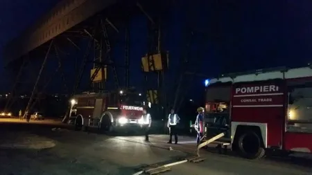 Incendiu de proporţii în Portul Constanţa. Pompierii au intervenit de urgenţă