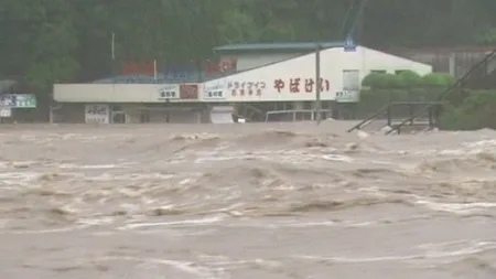 Inundaţiile fac ravagii şi în Japonia: Patru persoane au murit, iar alte două sunt date dispărute