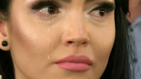 SE STRIGĂ DARUL. Andreea Mantea în lacrimi, în emisiunea de debut. Ce s-a întâmplat FOTO