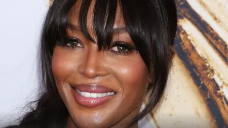 Naomi Campbell sfidează timpul. Este superbă la 46 de ani GALERIE FOTO