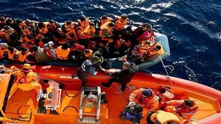 Peste 1.700 de imigranţi, salvaţi de la înec cu nave româneşti
