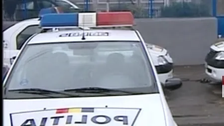 TEROARE la o şcoală din Bucureşti. Două gemene jignesc şi bat mai mulţi elevi VIDEO