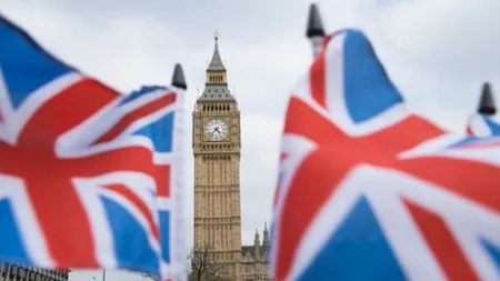 FADERE cere preşedintelui şi premierului să discute cu Guvernul britanic pe tema românilor din UK