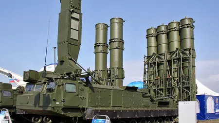 Rusia anunţă testarea reuşită a unei rachete antirachetă