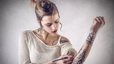 Prima şcoală de tatuatori a fost deschisă în Bucureşti