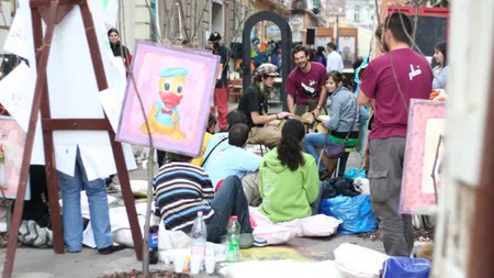 Începe Street Delivery! Străzile se transformă în spaţiu de promenadă şi spectacol