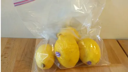 Trucul ăsta simplu te va ajuta să-ţi păstrezi lămâile proaspete timp de o lună
