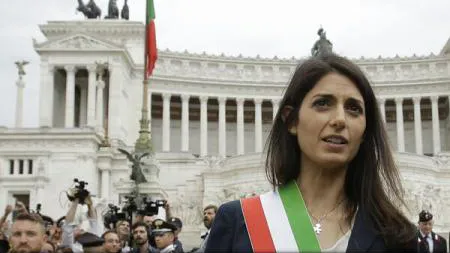 Prima femeie primar din istoria Romei s-a instalat în biroul său din Capitoliu