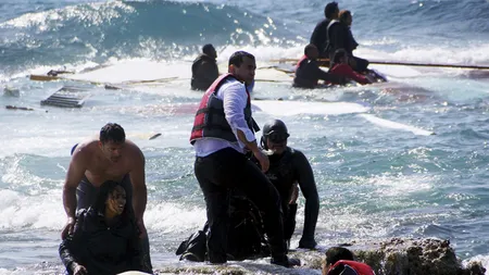 41 de migranţi morţi, găsiţi pe o plajă lângă Tripoli