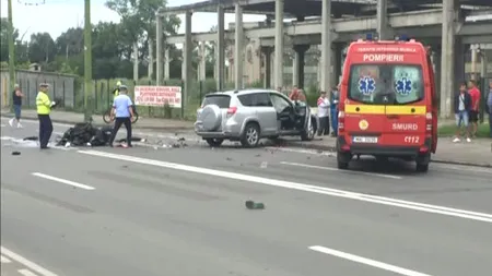 Accident grav în Braşov. Doi motociclişti au murit după ce un autoturism a intrat în ei