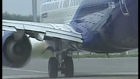 Aterizare de urgenţă pe Otopeni, un avion s-a întors din drum