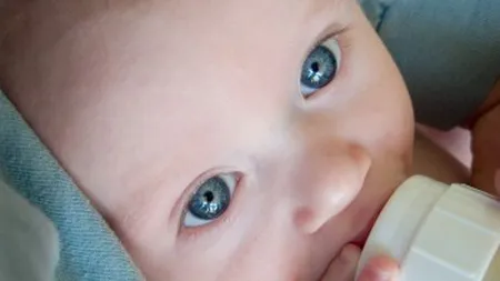 5 greşeli pe care le faci când pregăteşti laptele praf